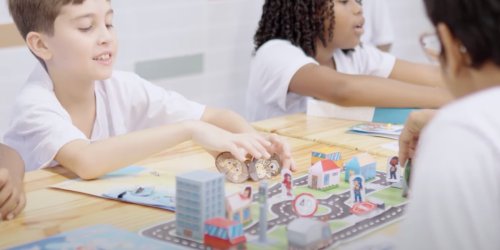 GRATUITO e alinhado à BNCC: Microkids democratiza a tecnologia Maker em ação de outubro